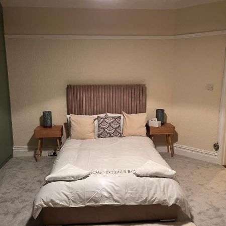 Luxury Cosy Retreat Apt Londra Exterior foto